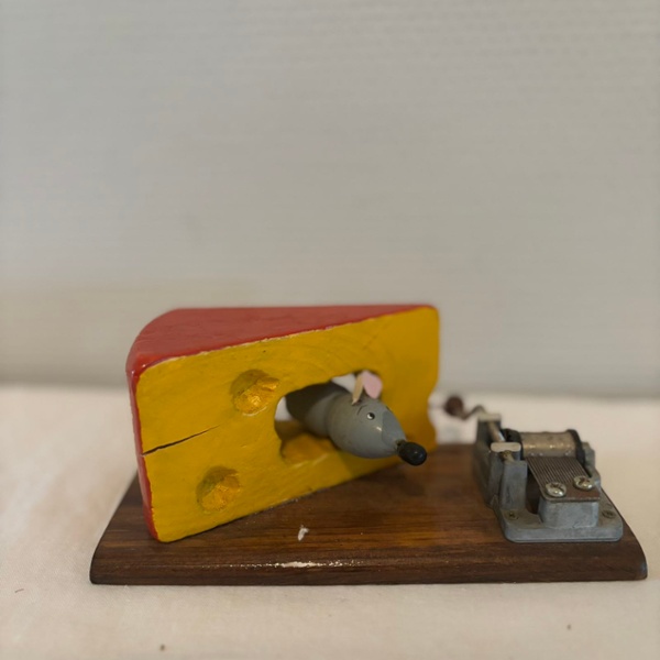 souris dans fromage 2
