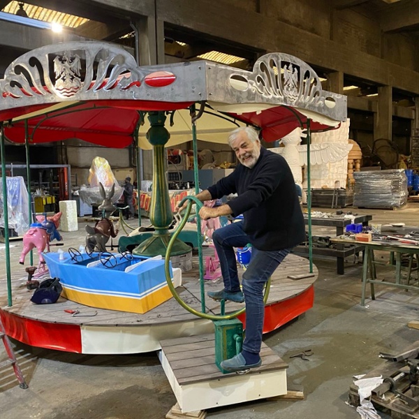 Cyclo-carrousel